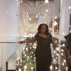 Meet your Posher, Sherry